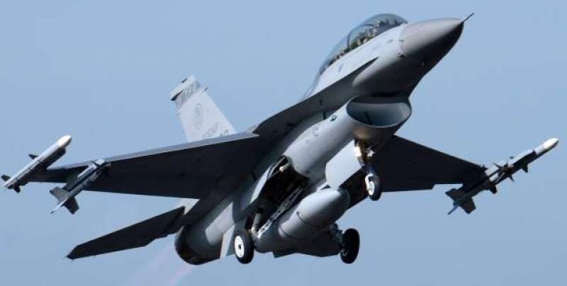 سعودی عرب میں ورلڈ ڈیفنس شو 2026 میں پاک فضائیہ کے دستے نے شرکت کی۔ آئی ایس پی آر کے مطابق جے ایف-17 تھنڈر بلاک تھری اور سپر مشاق طیارے نمائش کے لیے پیش کیے گئے۔  