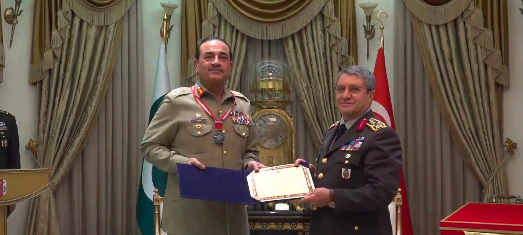 فیلڈ مارشل سید عاصم منیر کو ترکیہ کے اعلیٰ ترین عسکری اعزاز سے نواز دیا گیا