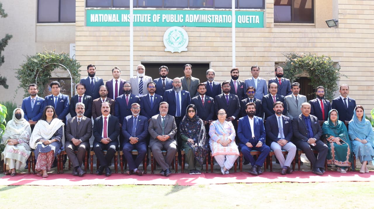 کوئٹہ: 27 افسران میں سرٹیفکیٹس تقسیم، راحیلہ درانی کی شرکت۔