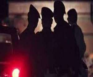 کراچی  میں لیاقت آباد  کے قریب مبینہ پولیس مقابلے کے دوران دو مبینہ  ڈاکو مارے گئے