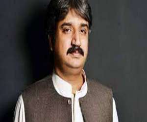 کراچی میں 15سال بعد پبلک ٹرانسپورٹ کا سب سے بڑا منصوبہ شروع ہونے کے امکانات بڑھ گئے ہیں