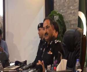 کراچی پولیس نے مہلک منشیات آئس کی بڑی کھیپ پکڑلی