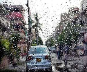 کراچی کے مختلف علاقوں میں ہلکی بارش کا سلسلہ شروع ہوگیاہے