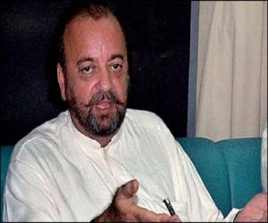  چیئرمین نیب  کی مدت ملازمت میں توسیع  کا معاملہ آئین کے مطابق طےکیا جائےآغا سراج درانی