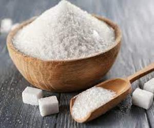 کراچی کی ایمپریس مارکیٹ سمیت مختلف مارکیٹوں اور یوٹیلٹی اسٹورز پر بھی  چینی غائب ہوگئی