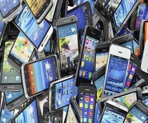 کراچی ، ملیر  میں چوری  اور  چھینے گئے اسی  سے زائد موبائل فونز ، ٹیبلیٹس اور آئی پیڈز برآمد کر کے ملزم کو گرفتار کرلیا گیا۔