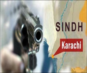 کراچی کے علاقے کورنگی میں اتوار کی شب زخمی ہونے والا پولیس اہلکار دوران علاج شہید ہوگیا
