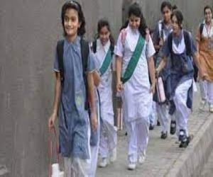  کراچی میں نئے نجی اسکولوں کو رجسٹریشن فراہم کی جائے۔ 