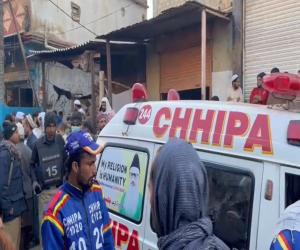 کراچی کے علاقے بن قاسم  نصیرآباد کے گھر میں فائرنگ  کرکے  خاتون سمیت دو افراد  کا قتل کردیا گیا