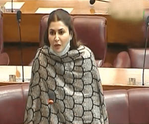 پیپلز پارٹی کی مرکزی سیکریٹری اطلاعات شازیہ مری  کا کہنا ہے ووٹ کی طاقت سے وزیراعظم کو ہٹائیں گے۔