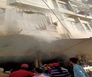 کراچی کے علاقے ملیر الفلاح سوسائٹی میں آگ لگنے سے دودکانیں جل کر خاکستر ہوگئیں