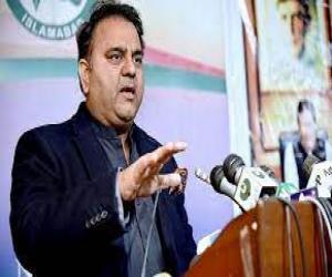 عمران خان ڈٹ کر کھڑے ہیں ،فواد چودھری 