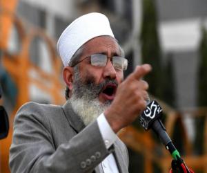 دوسروں کا احتساب کرنے کی بجائے عمران خان خود قابل احتساب بن گئے ہیں سراج الحق
