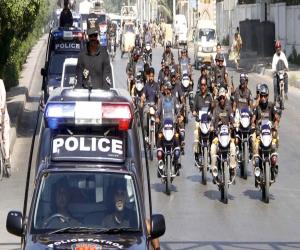 کراچی نارتھ ناظم آبادبلاک جے میں نوجوان کو گھر کی دہلیز پر اسلحہ دکھائے بغیر لوٹ لیا گیا۔