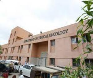 جناح اسپتال کراچی میں طلبہ تنظیموں میں تصادم۔