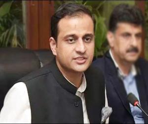ایڈمنسٹریٹر کے ایم سی  مرتضی وہاب کاکہنا ہے شہر میں  تبدیلی نظر آرہی ہے۔  اکتیس دسمبر سے پہلے تمام منصوبے مکمل کریں گے۔ شاہراہ نورجہاں  رواں سال مکمل کرلیں گے۔