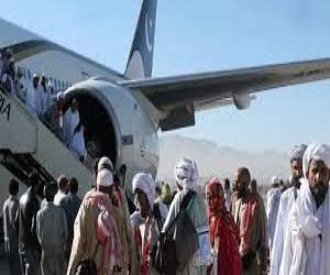 کراچی سے بھی حج آپریشن 2022 کا آغاز کردیا گیا قومی ائیر لائن کی پہلی حج پرواز 291 عازمین حج کو لیکر مدینہ منورہ روانہ ہوگئی۔