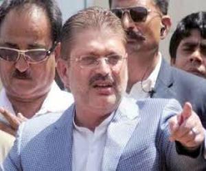 وزیر اطلاعات سندھ شرجیل میمن کا کہنا ہے  عمران خان  اور ان کے خاندان کے مزید  اسکینڈلز  آئیں گے۔