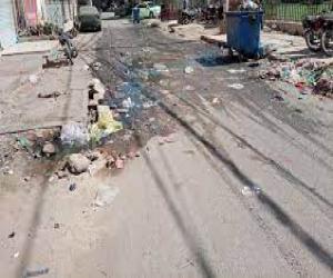 کراچی  کے  سائٹ انڈسٹریل ایریاکی اہم سڑک شیرشاہ روڈ  کئی سال سے تباہ حالی کا شکار 