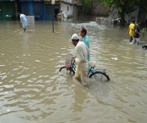 کراچی میں آج رات یا کل سے پھربادل برسیں گے۔ 