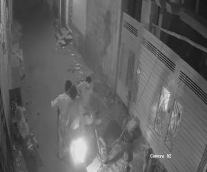 کراچی میں ڈاکووں کی یلغار۔ گھر سے باہر نکلنا ہوا دشوار۔