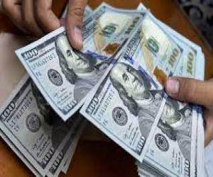 نئے وفاقی وزیر خزانہ اسحاق ڈار کے عہد ہ سنبھالنے سے پہلے ہی ڈالر کی تنزلی  شروع ہوگئی۔