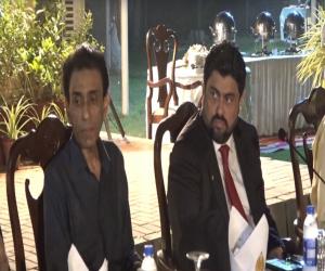 کراچی میں گورنر سندھ کامران خان ٹیسوری سے متحدہ قومی موومنٹ پاکستان کی رابطہ کمیٹی کے عہدیداروں اور اراکین کی گورنر ہاؤس میں ملاقات۔