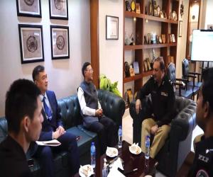 چینی قونصل جنرل کی کراچی پولیس چیف سے ملاقات۔