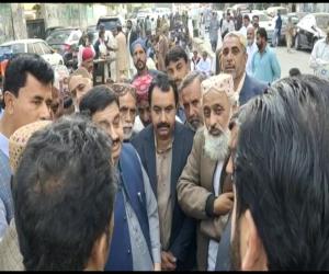 سندھ کےپرائمری اساتذہ ایک بارپھرسڑکوں پرآگئے