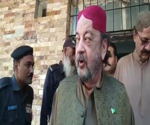 آمدن سے زائد اثاثے بنانے کا ریفرنس،،،احتساب عدالت نے اسپیکر آغا سراج درانی کی درخواست ضمانت مسترد کردی ،،، 