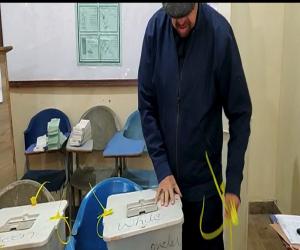 کراچی میں بلدیاتی انتخابات کا معرکہ۔چوراسی لاکھ سے زائد ووٹرز ،،پچیس ٹاونز، چارسو  چھیالیس یونین  کمیٹیوں اور  نو سو چوارسی وارڈز  کے لئے حق رائے دہی کا استعمال کررہے ہیں۔