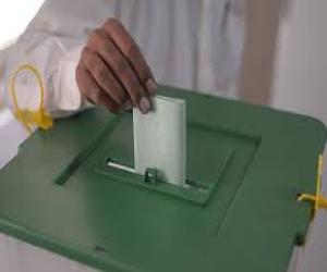  کراچی میں سٹی کونسل کی تشکیل کا اگلا مرحلہ۔ امیدواروں نے  مخصوص نشستوں کے لئے کاغذات نامزدگی جمع کرادیئے گئے۔