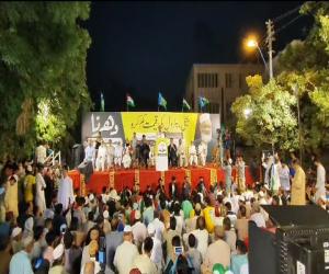 مافیاز میں سیاستدان  اور جاگیردار سب شامل ہیں۔ عوام پر مہنگائی کا بم گرایا