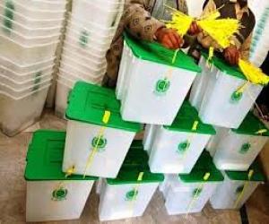 عام انتخابات2024 میں  میں کراچی  سے کئی بڑے سیاسی رہنما پارٹی  ٹکٹ حاصل کرنے میں ناکام