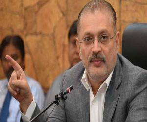 رہنما  پیپلز پارٹی   شرجیل   میمن نے اپنے انتخابی حلقے میں  جی ڈی اے سمیت تمام سیاسی جماعتوں کو دوبارہ الیکشن کرانے کا چیلنج کردیا