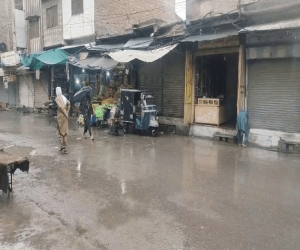 پنجاب کے مختلف شہروں میں بارش کا سلسلہ وقفے وقفے سے جاری