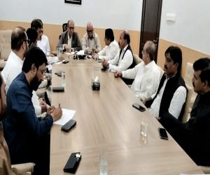 پیپلز پارٹی کراچی ڈویژن 26 آئینی ترمیم کی منظوری پر اظہار تشکر کے طور پر 28 اکتوبر کی شام کو مزار قائد کے باہر جشن منائے گی۔ 27