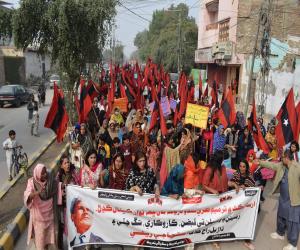 سندھیانی تحریک کی جانب سے  ہاکی گراؤنڈ سے گھنٹہ گھر چوک تک نکالی گئی احتجاجی ریلی میں منظور کی گئی قراردادیں۔ 