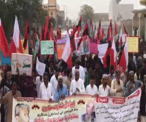  کارپوریٹ فارمنگ اور چھ نئے کینالوں کے خلاف عوامی تحریک کی جانب سے گولارچی میں زبردست احتجاجی ریلی اور دھرنا، گولارچی-بدین روڈ بلاک، ٹریفک معطل