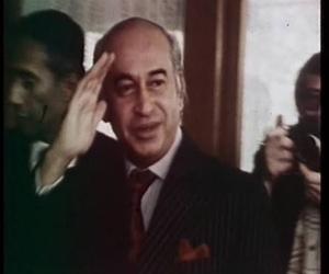 پاکستان پیپلز پارٹی کے بانی ، سابق وزیراعظم ،قائد عوام شہید ذوالفقار علی بھٹو کی آج چھیالیس ویں برسی عقیدت و احترام اور جوش جذبے کے ساتھ منائی جا رہی ہے