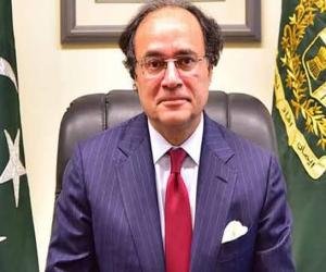  وفاقی وزیرخزانہ محمد اورنگزیب کا کہنا ہےکہ امریکی ٹیرف کے معاملے کو آسانی سے حل کرلیں گے