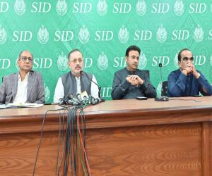 لیاری سانحہ: خستہ حال عمارت گرنے پر سندھ حکومت حرکت میں، ڈی جی ایس بی سی اے معطل، 2 دن میں انکوائری رپورٹ طلب