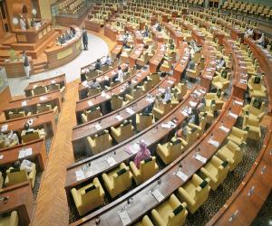 سندھ اسمبلی نے اراکینِ اسمبلی کی تنخواہوں میں اضافے سے متعلق بل کی منظوری دے دی ہے۔