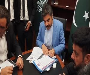  کارونجھر پہاڑ کو لیز پر دینے کے معاملے پر  سندھ ہائی کورٹ  بار اورکراچی بار ایسوسی کا احتجاج