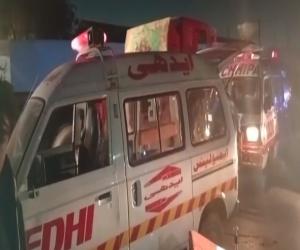 کراچی میں ہیوی ٹریفک ایک بار پھر جان لیوا ثابت ہو گئی۔