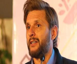سابق کپتان شاہد آفریدی نے بھارت کے خلاف میچ بائیکاٹ ختم کرنے کے فیصلے کو درست قرار دیا۔