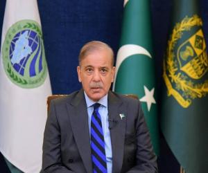 وزیراعظم شہباز شریف کا پیٹرولیم مصنوعات کی قیمتوں میں تاریخی کمی کا اعلان